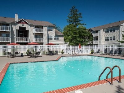 swimming pool at apartments in mo